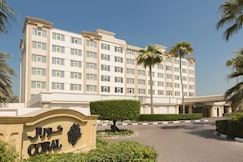 CORAL BEACH RESORT SHARJAH, صحار