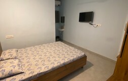 102 Ac Room