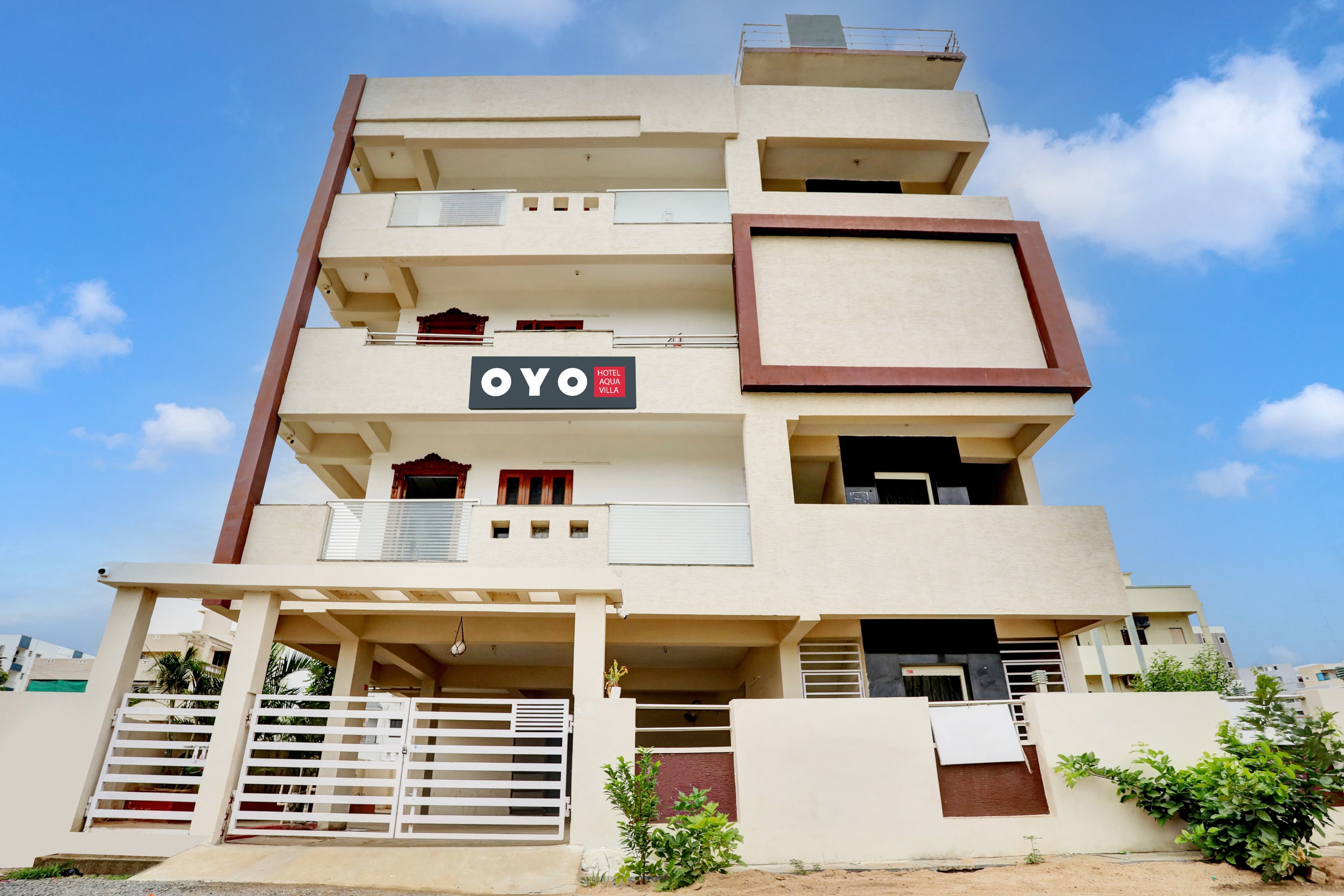 Super Hotel O J3 LUXURY ROOMS - Tap to explore photos