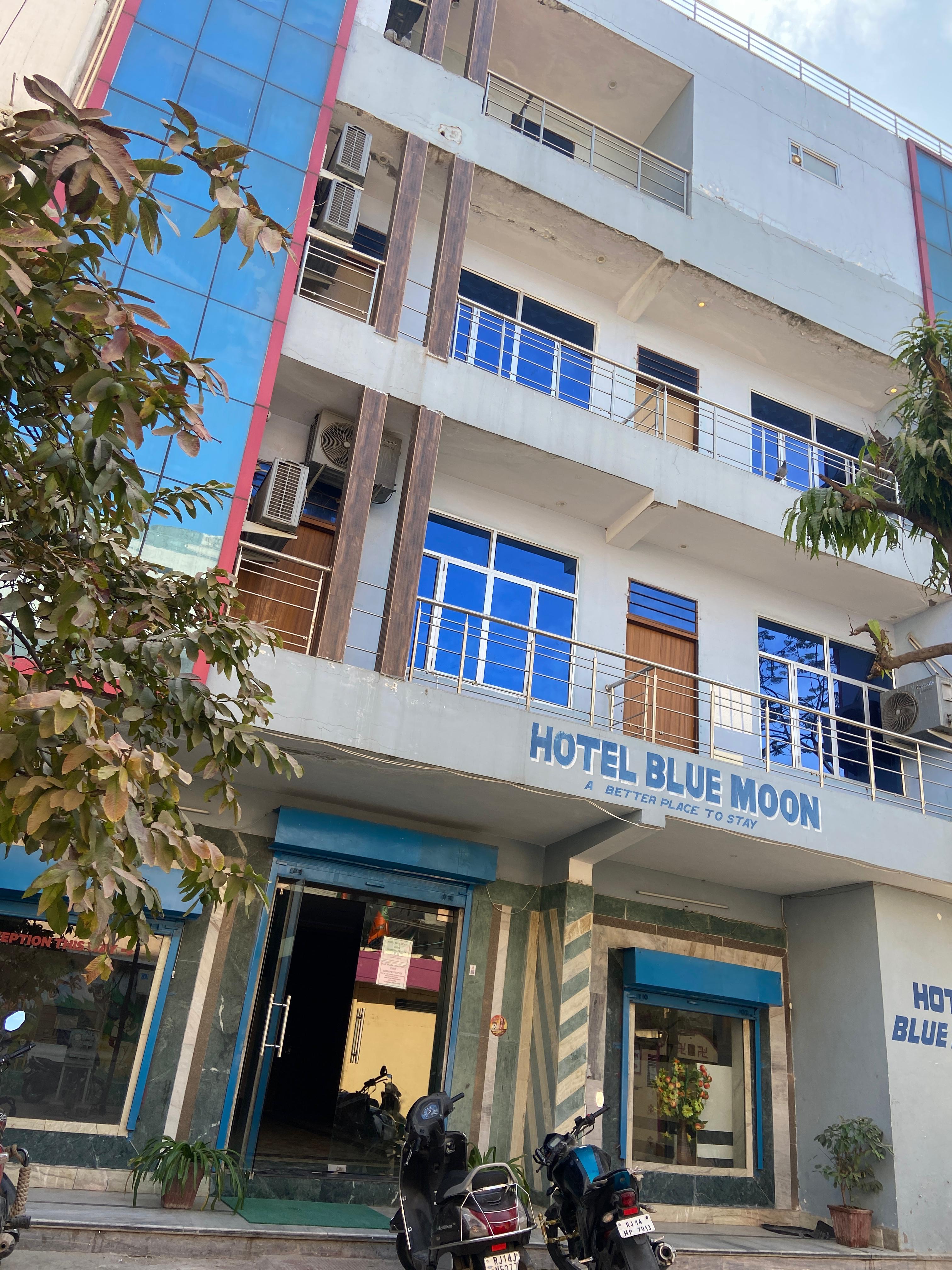 NEW HOTEL BLUE MOON - Tap to explore photos