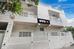 Hotel O The White House, Varanasi