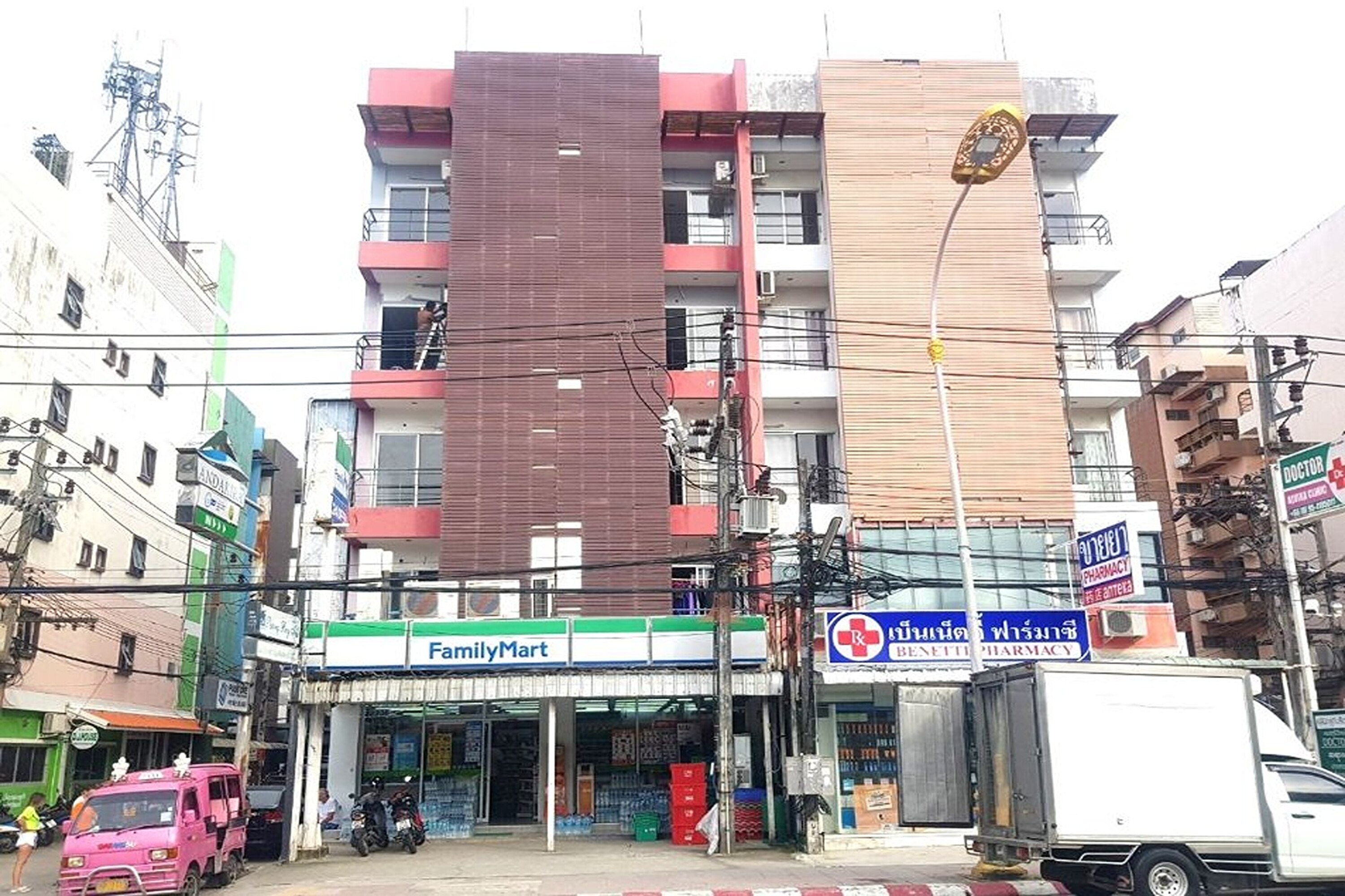 Patong Bay Inn Phuket - Tap to explore photos