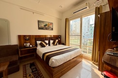 Saalak Lite by Divine Dev Darshan, Rishikesh