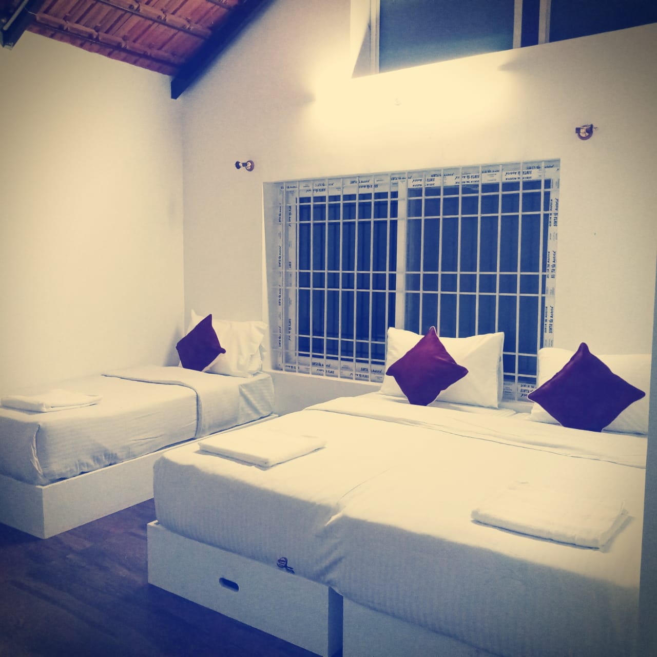 Rose Villa Homestay - Tap to explore photos