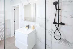 Cosy Apartment in Central Antwerp, Tholen