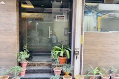 Sunder Kakkar Hotel, Ludhiana, Barnala