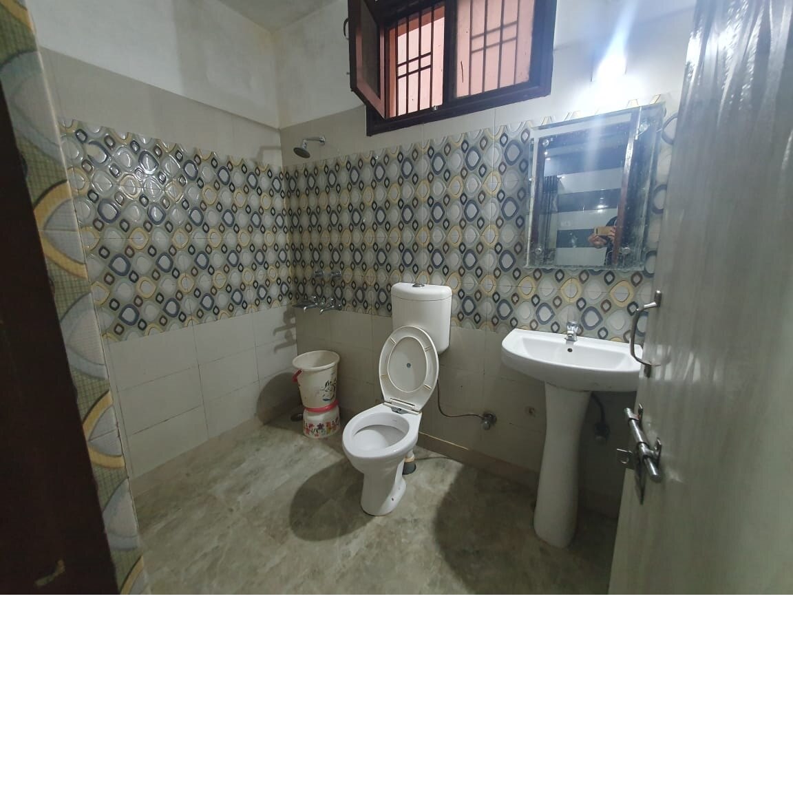 Hotel Radha Niwas - Tap to explore photos