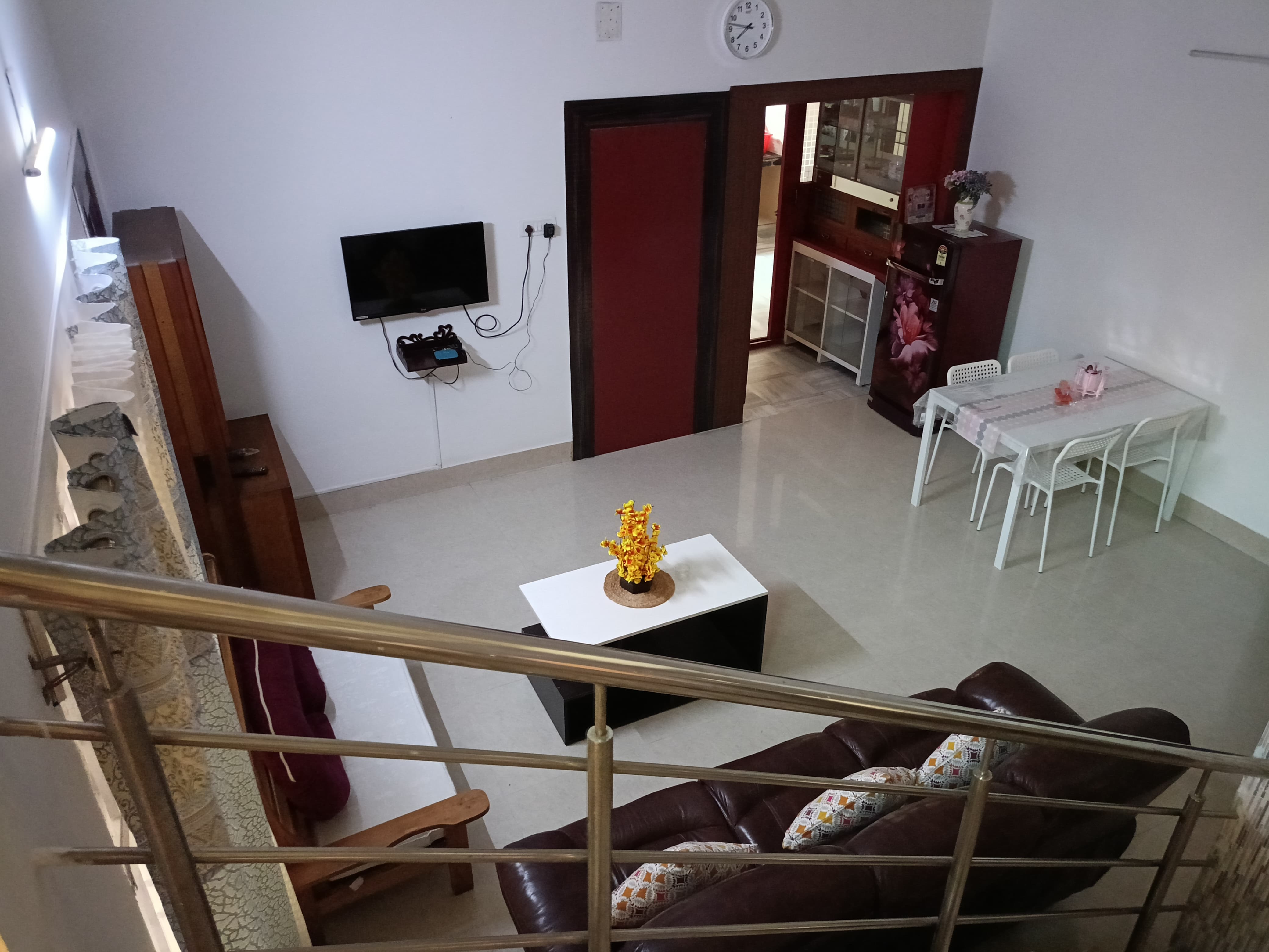 SpringDale homestay 1BHK unit near Apollo Hospital - Tap to explore photos
