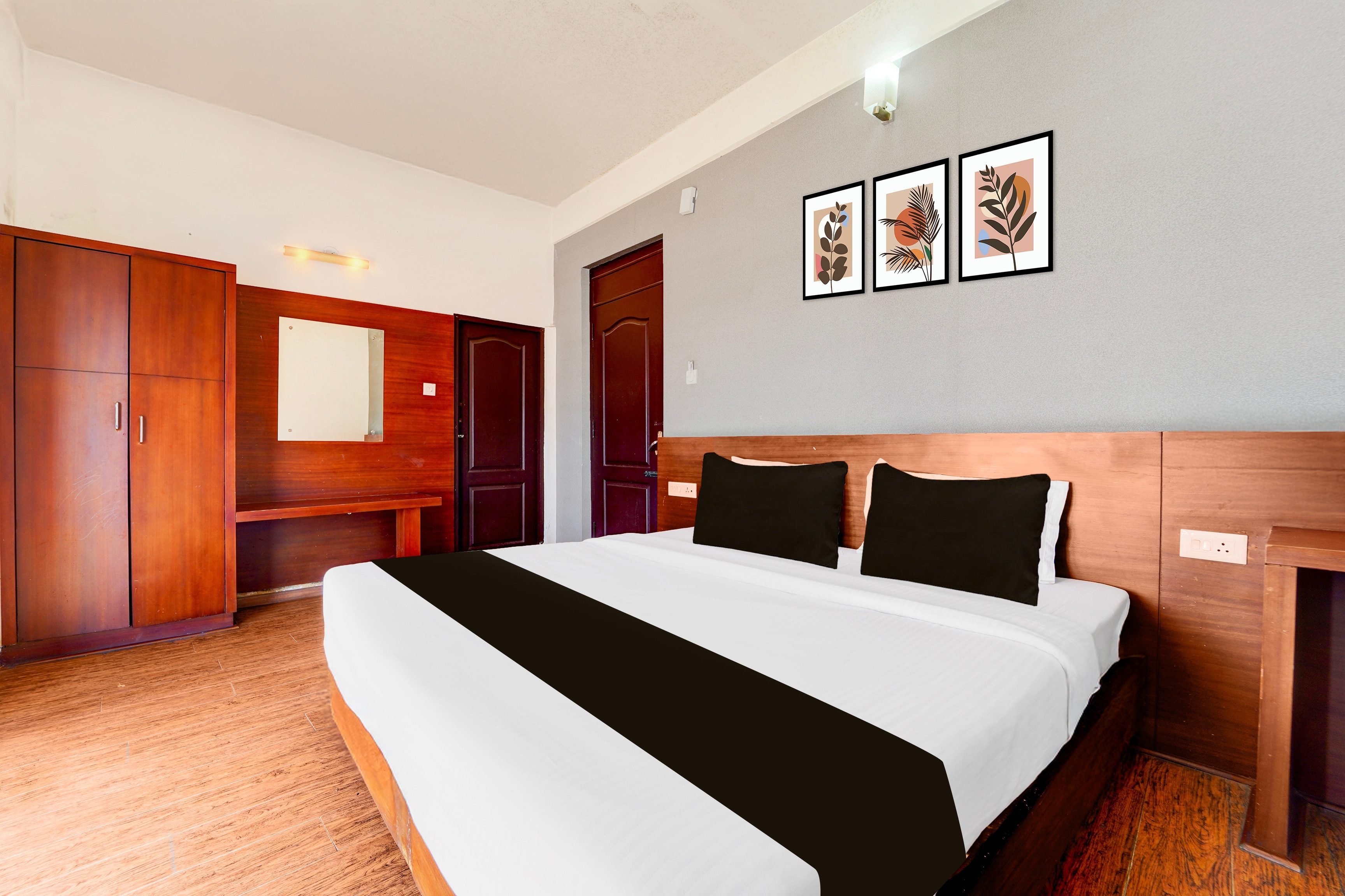 Jayam Ooty Residency - Tap to explore photos