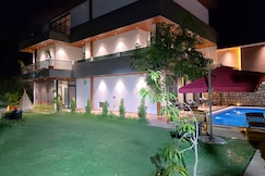Namaya Retreat-luxury pool villa, Haridwar