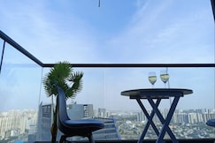 Luxurious Suite 21st top floor by Galaxy Studio, Greater Noida