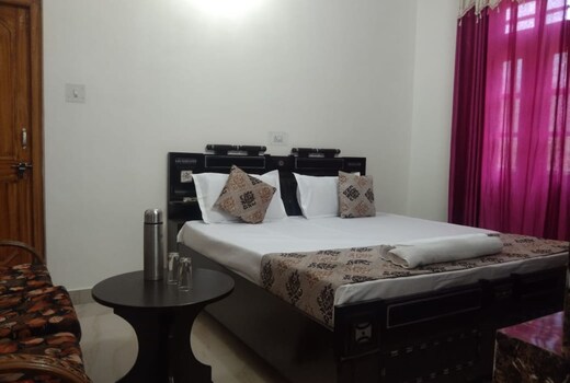 Guleria Homestay