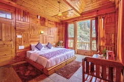 Kothiwal Cottage |6BR| Luxe,Premium&Dorm| Shoja-Jibhi By Homeyhuts, Gushaini