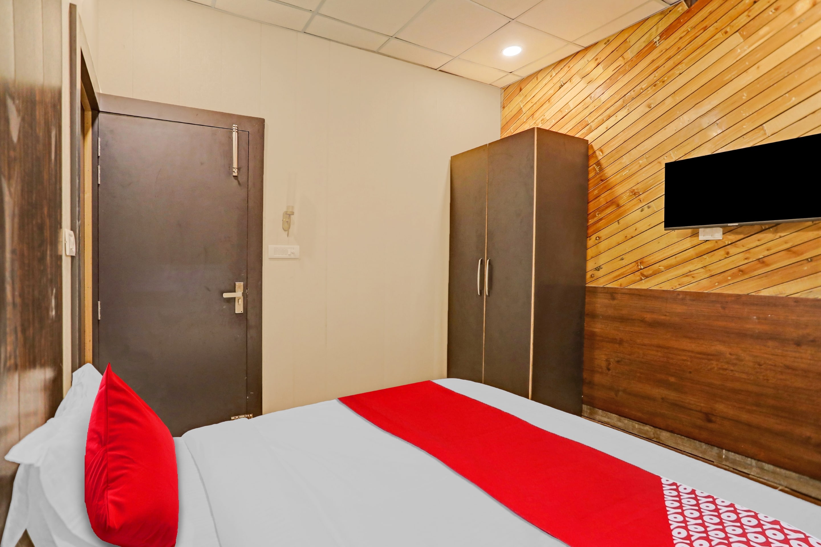 Flagship VEDA HOTEL - Tap to explore photos