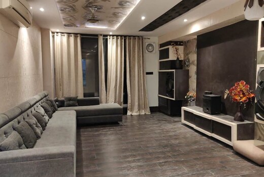 The Royal Duplex