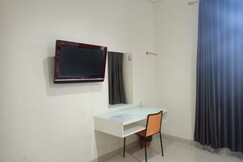 Hotel O Millow Kost Near Gedung Rektorat IAIN PAREPARE, Parepare