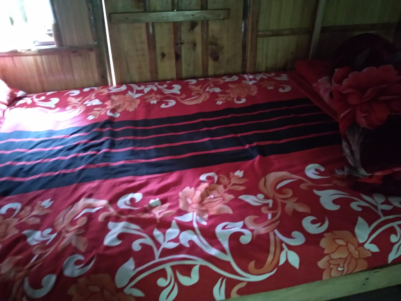 One Sister and Two Brother Homestay - Tap to explore photos