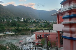HARI GIRDHAR HOME STAY, Barkot