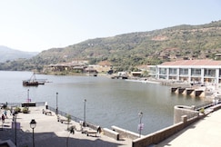 JenJon Holiday Homes, Mulshi