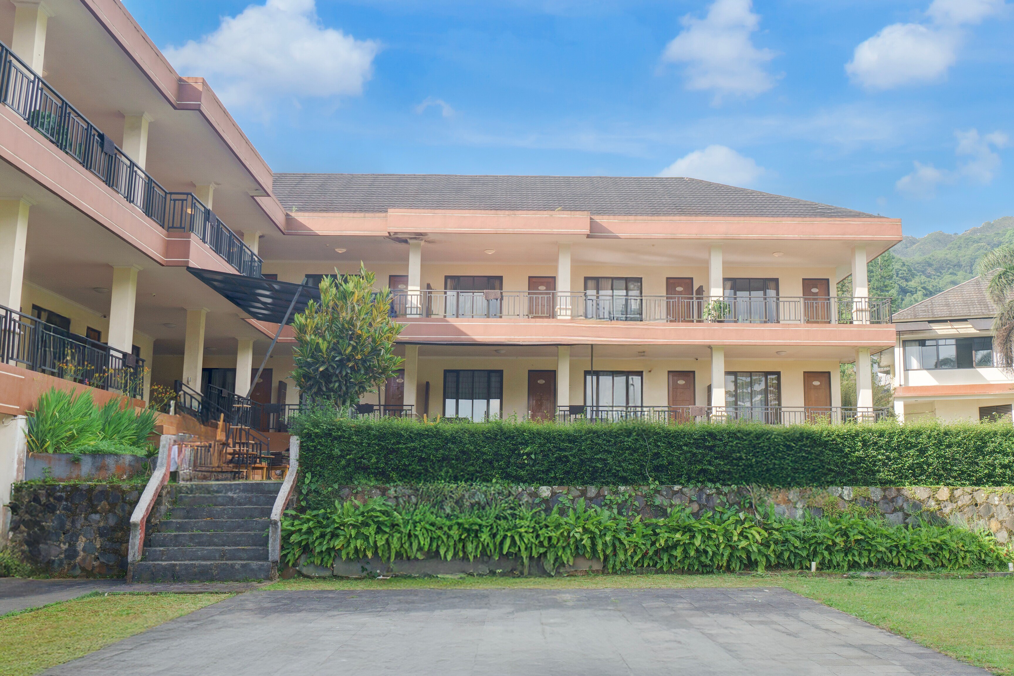 Hotel O Bogor near Taman Safari formerly Ken Raudhah Inn - Tap to explore photos