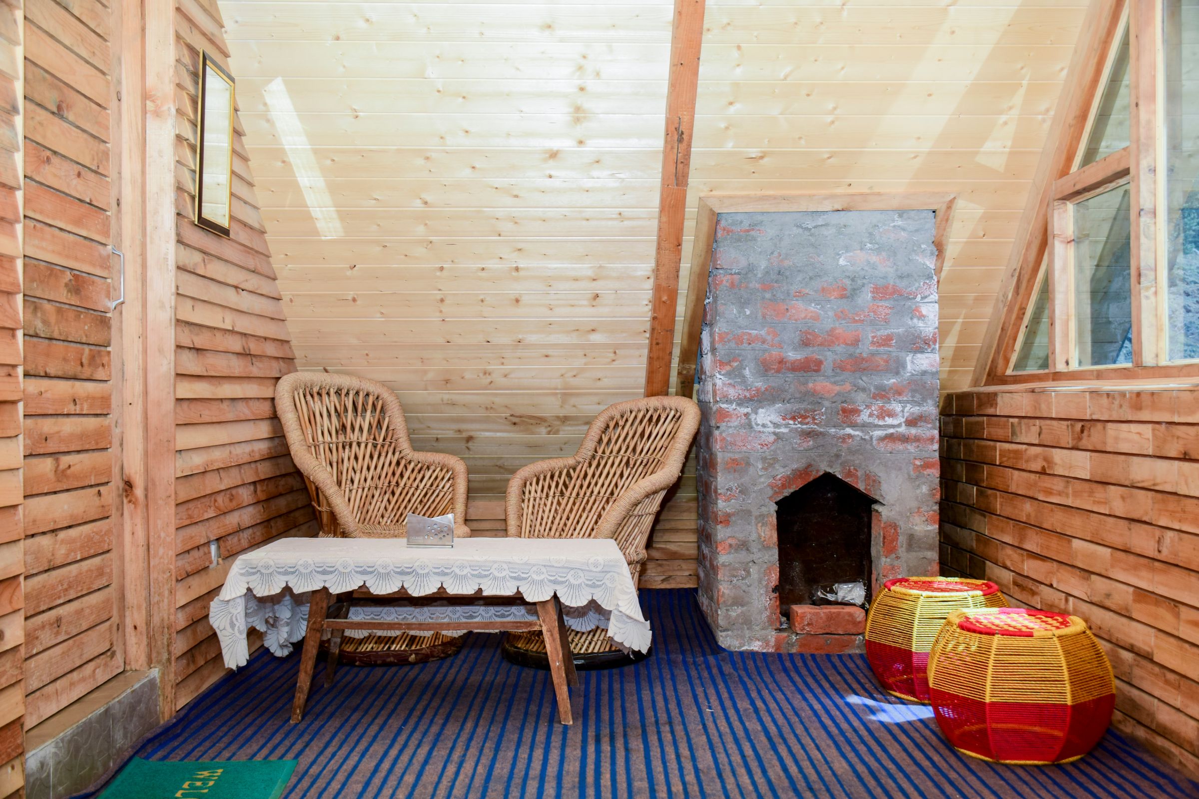 Luxury Wood Villa Cottages | Rooms & Wi-Fi - Tap to explore photos