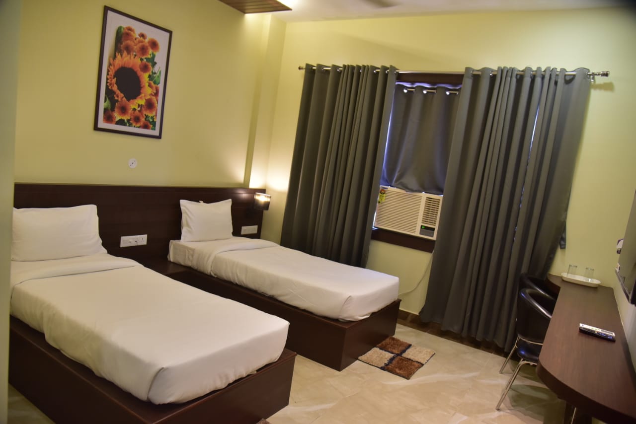 Hotel Tuli Premium - Tap to explore photos