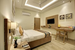 Hotel IVY Plaza Mahipalpur Near IGI Airport, Delhi