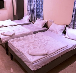 Deluxe Family Room(AC)