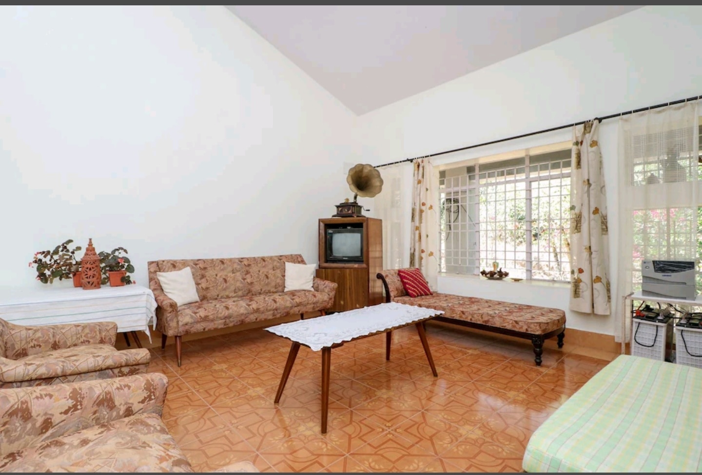 Green Acres Homestay - Tap to explore photos