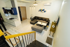 City Centre 4BHK House w plunge pool  Spa  Steam, Jaipur