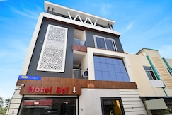 FabHotel SP 7, Mhow
