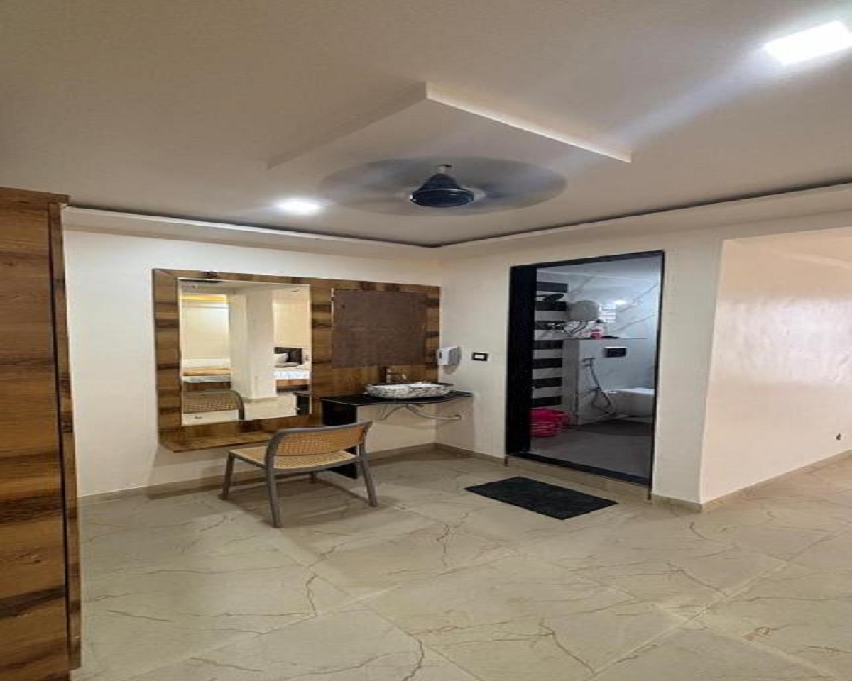 Royal Pure Veg Restaurant and Lodging - Tap to explore photos