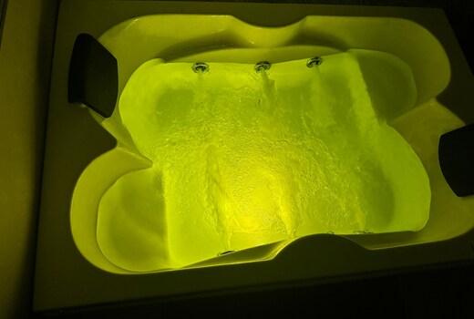 Studio with private jacuzzi