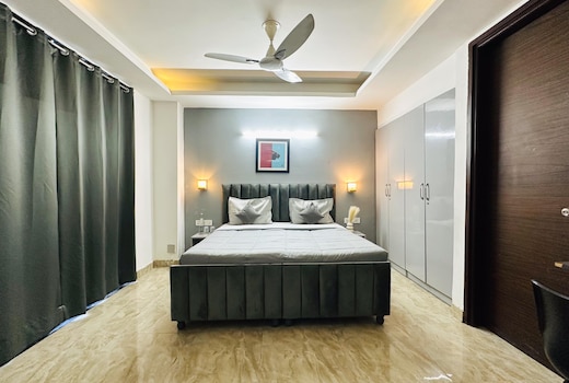 Housr Studio Rooms Sector 28 Gurgaon Near Galleria Market