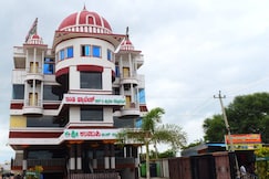 HOTEL INDI PALACE, Solapur