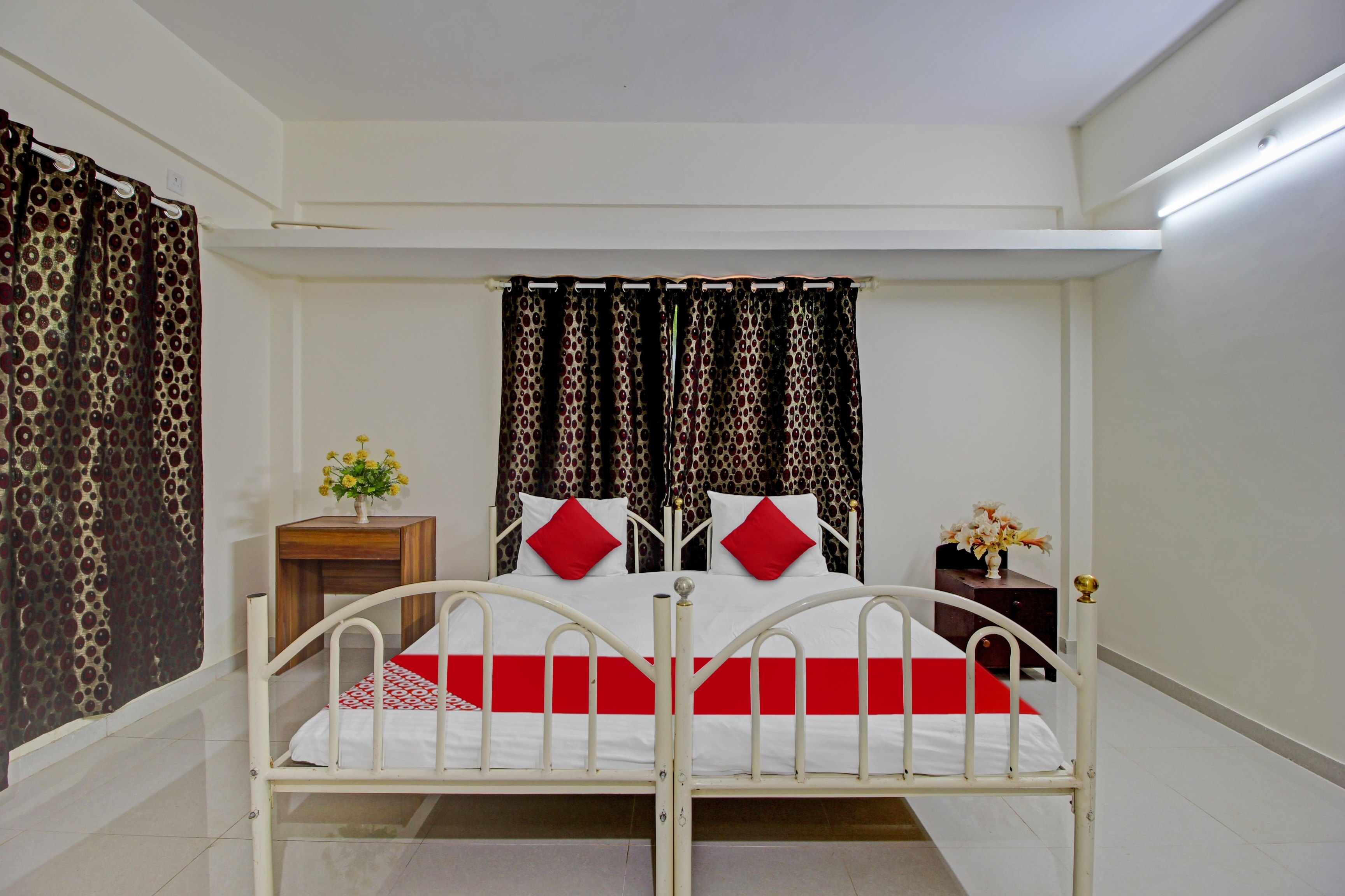 Hotel O Etllina Valley Villa - Tap to explore photos