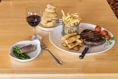 Holiday Inn Express ANTRIM - M2, JCT.1, Donegal