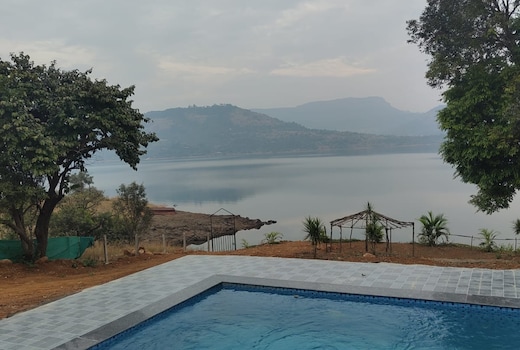The Lake Vibe 3BHK with Pvt Pool