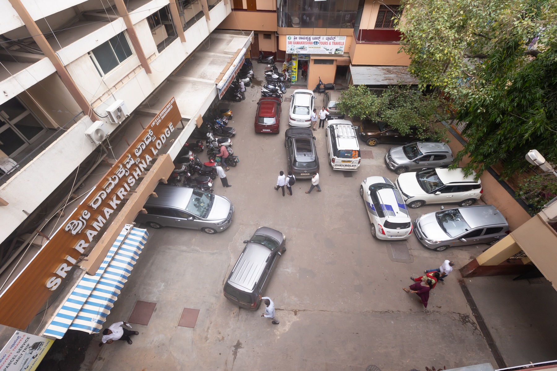 Sri Ramakrishna Hotel - Tap to explore photos
