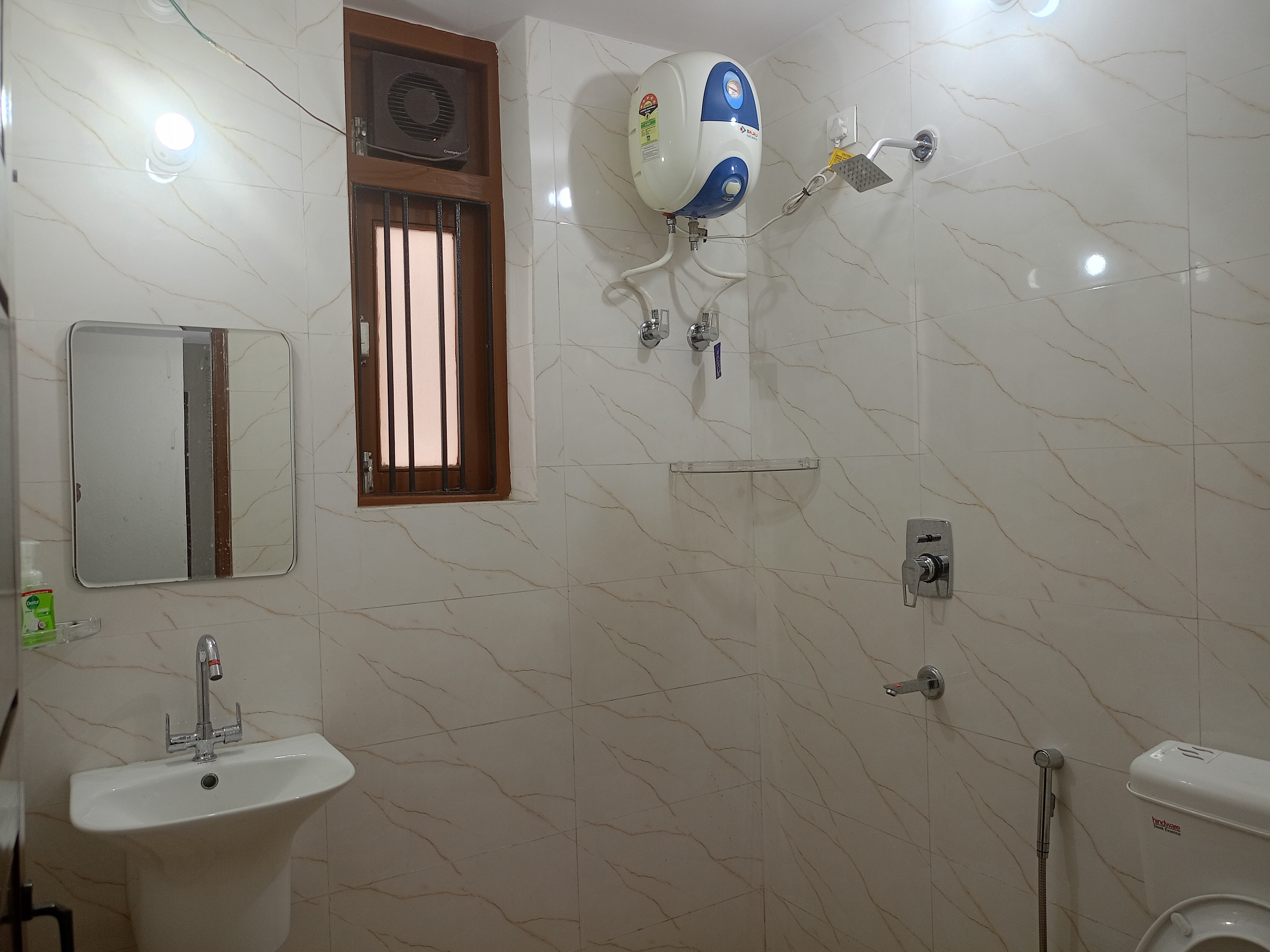 Capital Homestay - Tap to explore photos