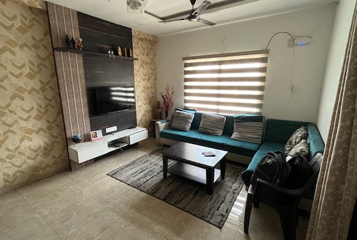 Avenaa Narendar Nagar Nagpur