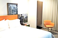 HAMPTON BY HILTON BUCARAMANGA, Tona