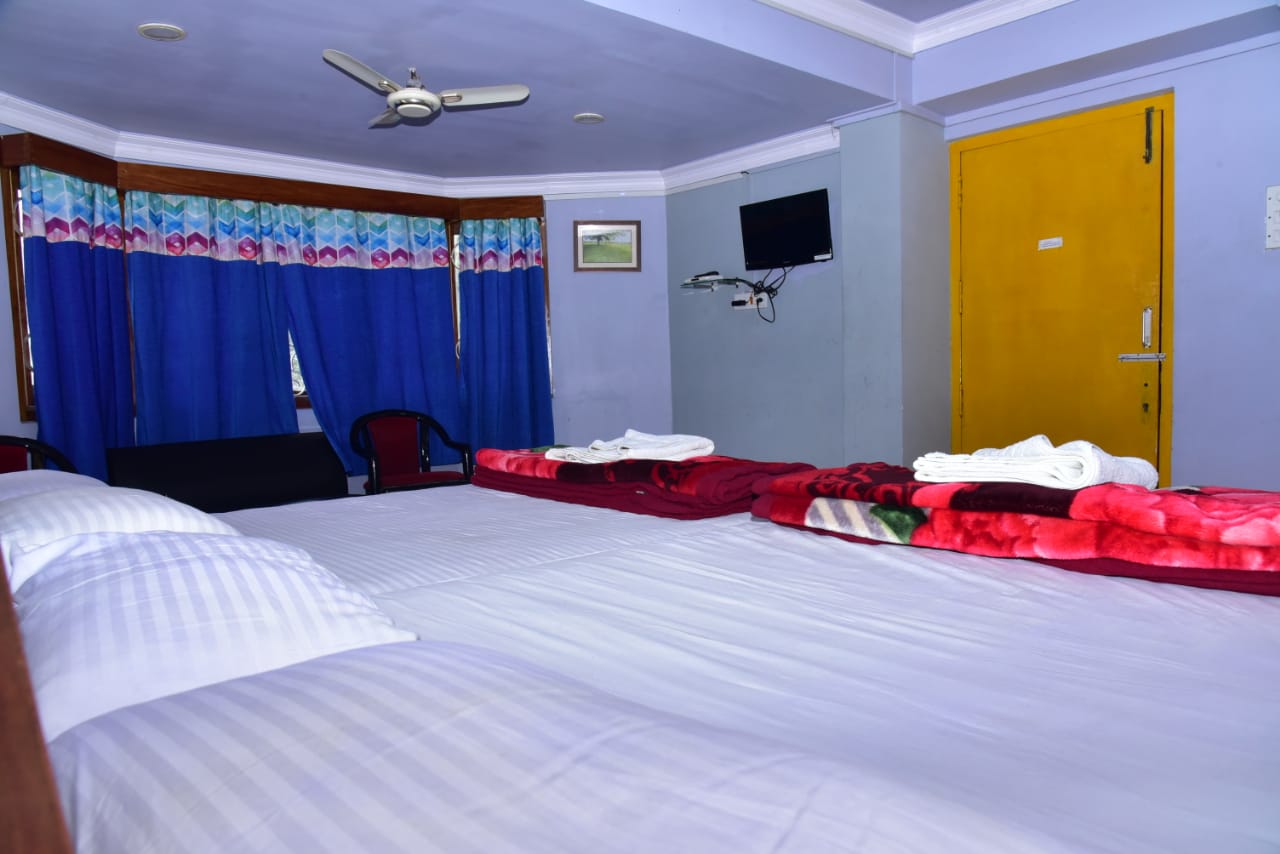Beds & Dreams paying Guest Rooms - Tap to explore photos