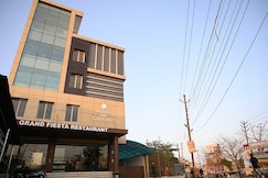 Hotel The Grand by Nexottel, Robertsganj