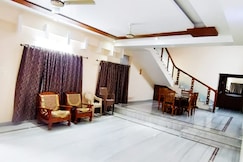 Servostay 11bhk full building with parking near kphb metro, Hyderabad