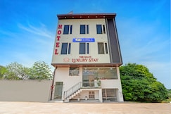 FabHotel The Grand Luxury Stay, Agra