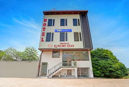 FabHotel The Grand Luxury Stay