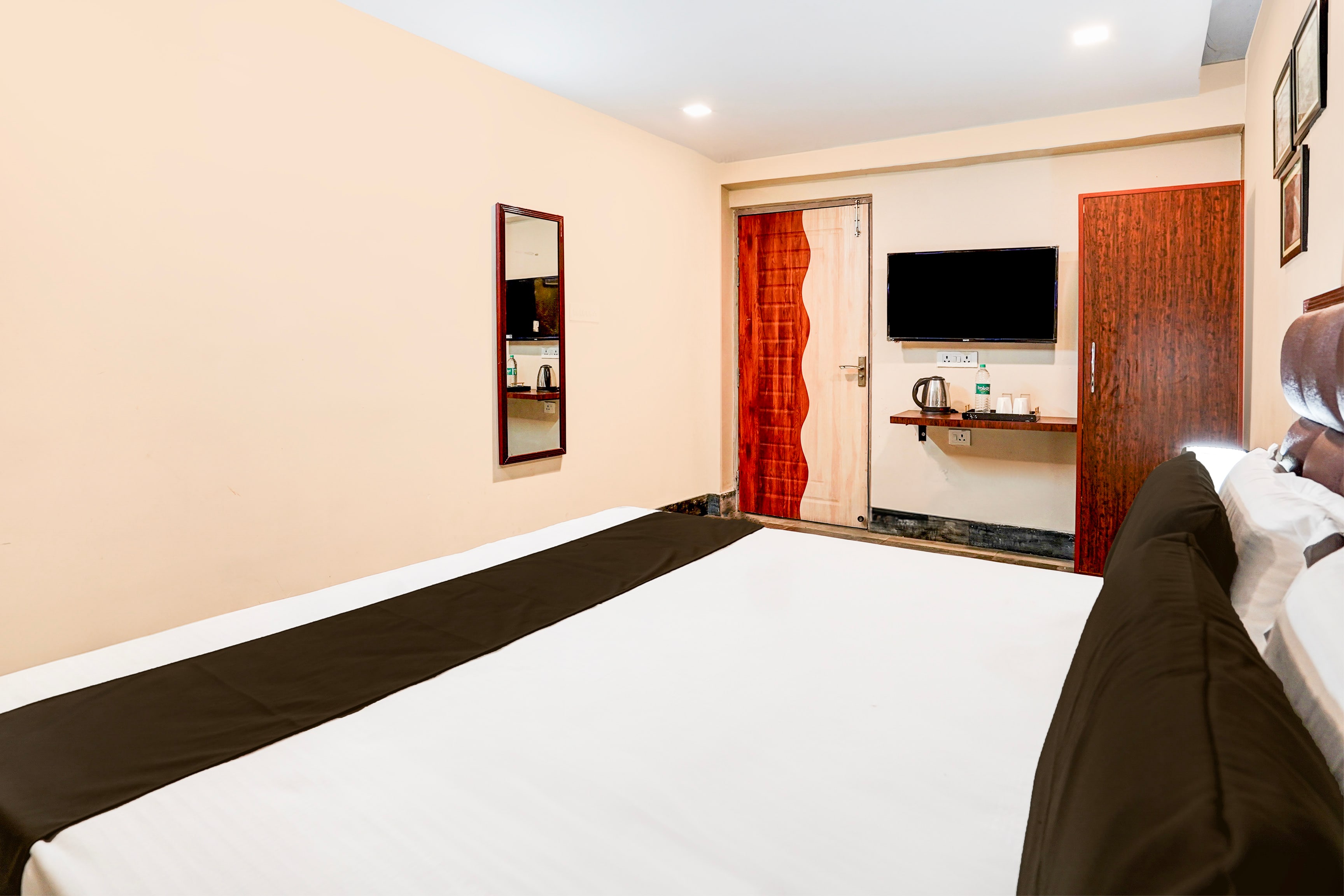 Hotel O Awadh Court - Tap to explore photos