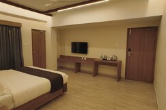 HOTTEL SARADDHA GRANDE, Kanchipuram