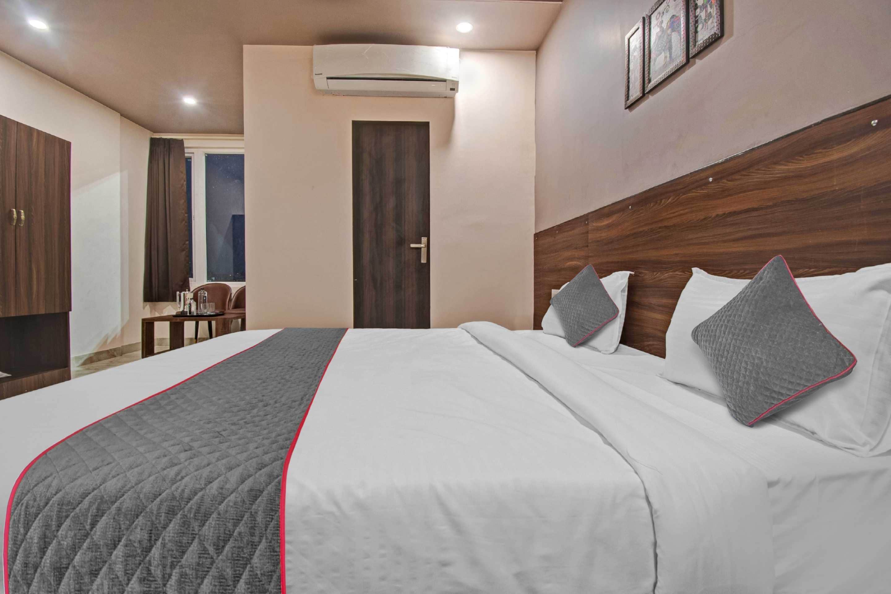 Hotel O Raaso inn - Tap to explore photos